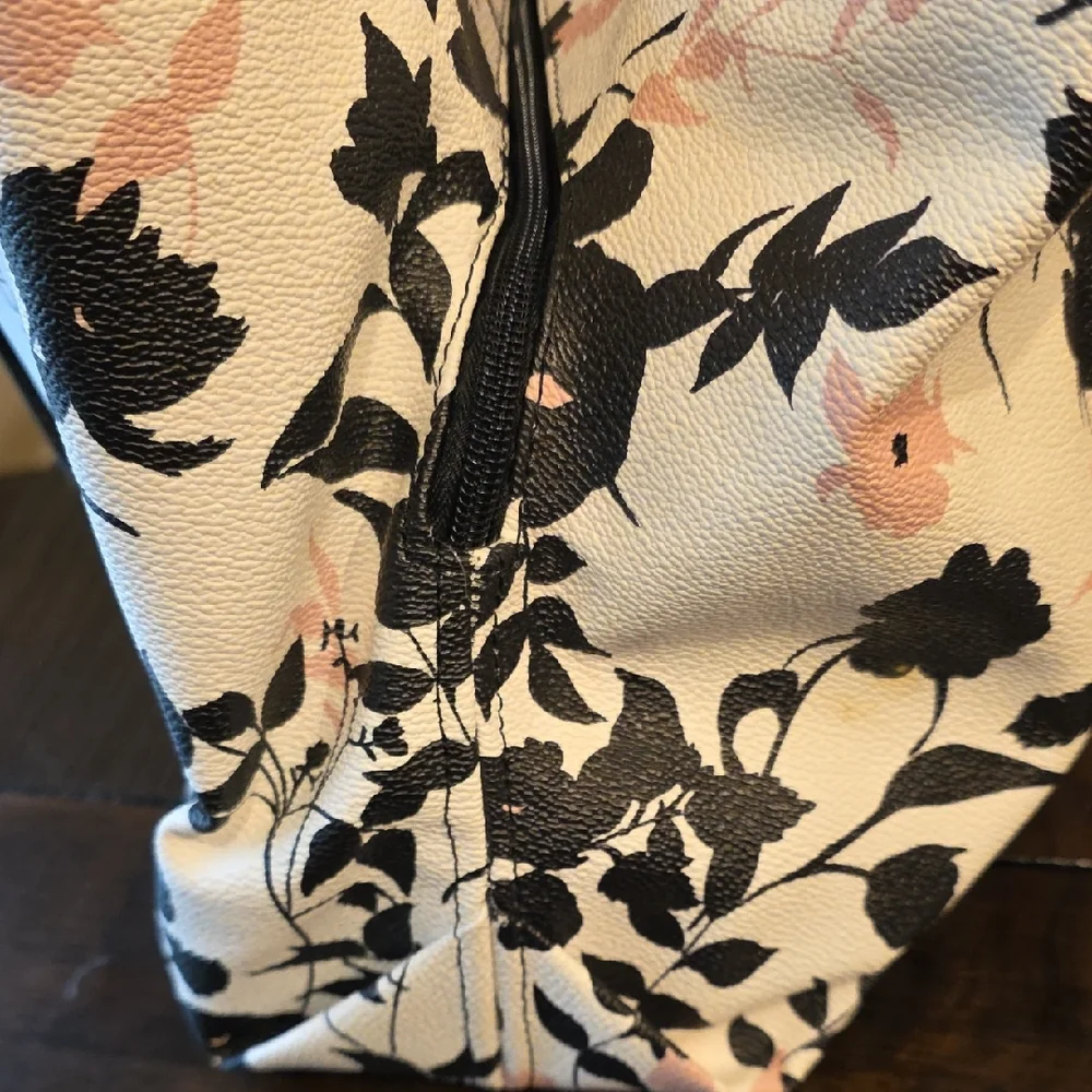 Liz Claiborne Floral Black and Pink Shoulder Bag - Picture 11 of 12